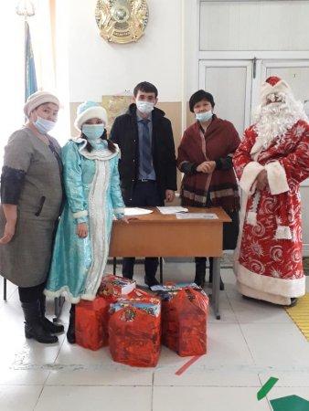 Еңбекші аудандық әкімшіліктің жаңа жылдық сыйлығы